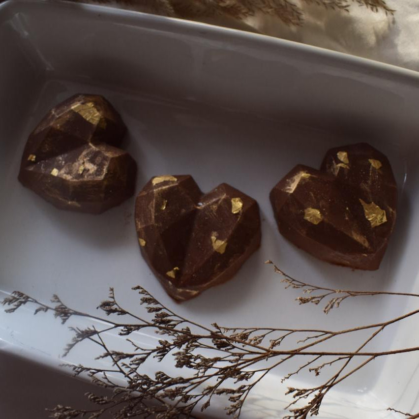 PISTACHIO HEARTBEAT CHOCOLATE | THECHOCOLATEDAZE