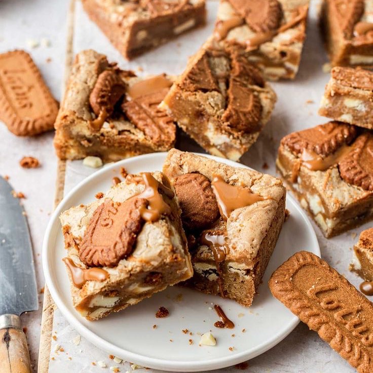 LOTUS GEM BROWNIE | THECHOCOLATEDAZE