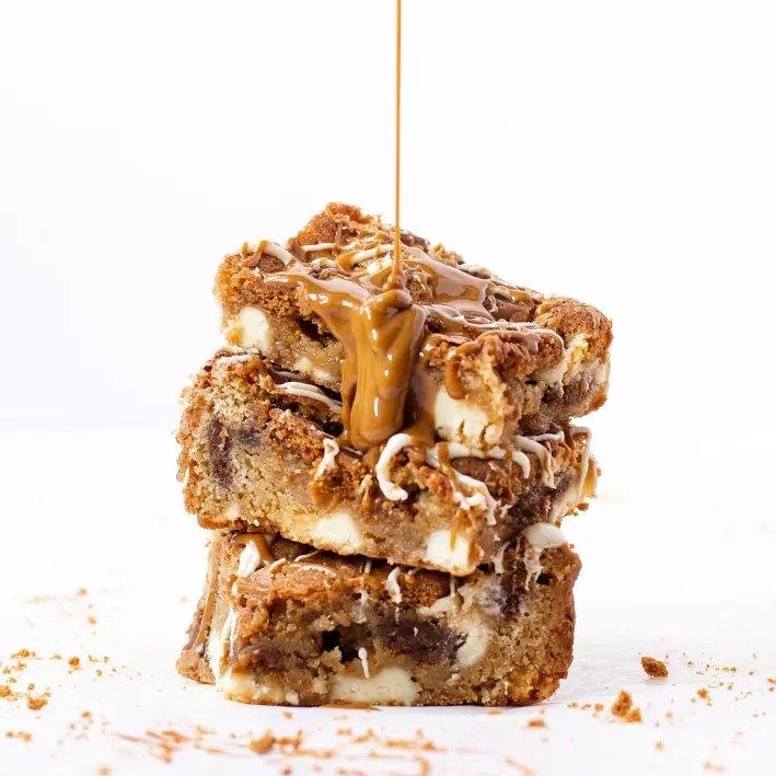 LOTUS GEM BROWNIE | THECHOCOLATEDAZE