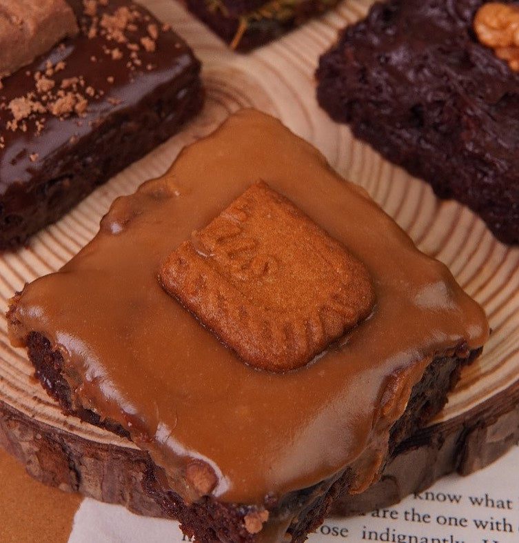 BISCOFF SWIRL BROWNIE | THECHOCOLATEDAZE