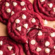 RED VELVET COOKIES | THECHOCOLATEDAZE